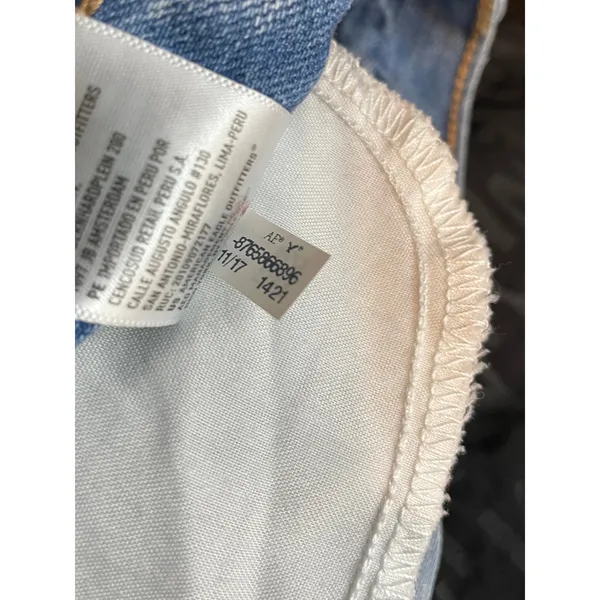 American Eagle Floral Embroidered Mom Jeans High Waist Frayed Hems 8 extra long - Image 14