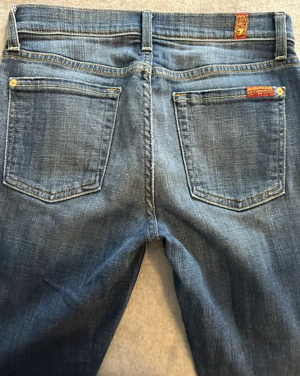 7 For All Mankind the ankle skinny jeans size 27 - Image 3