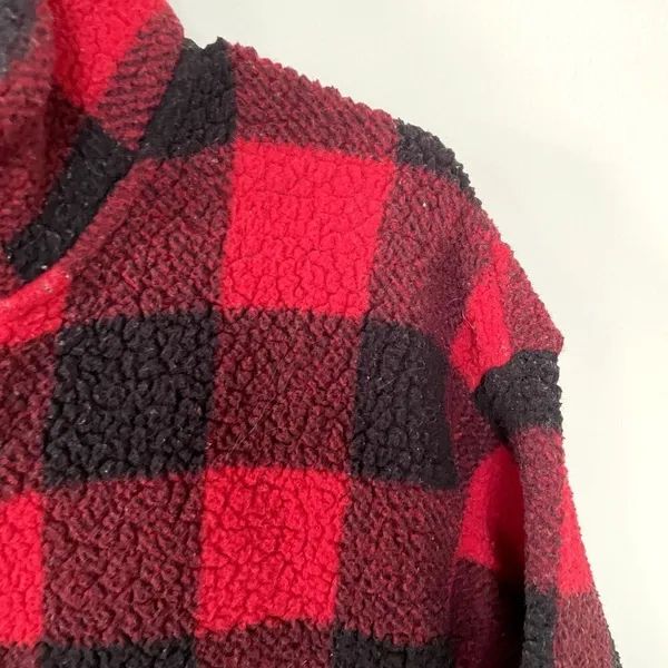 Old Navy red black checkered fleece pullover half zip‎ comfortable warm sweater - Image 2
