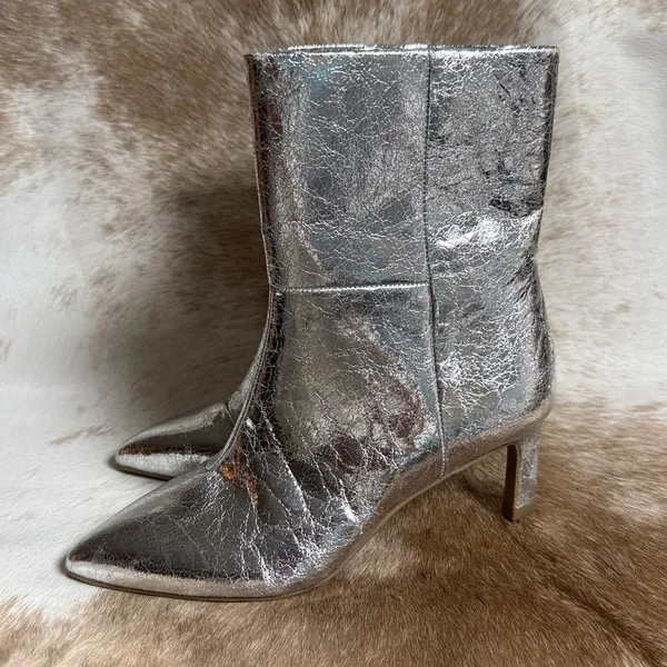 DV by Dolce Vita Gradie Kitten Heel Silver Boots‎ Size 5 B45 - Image 4