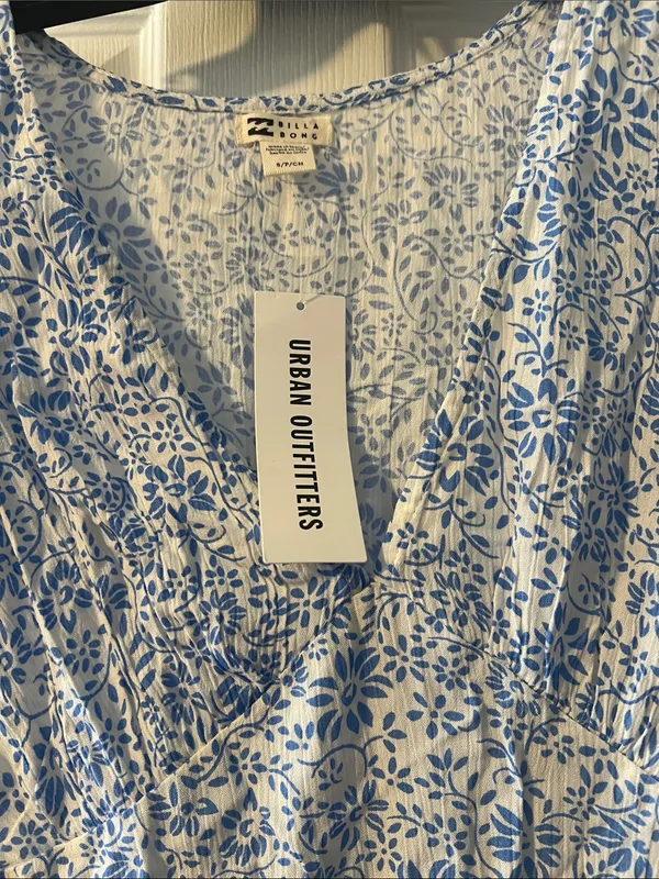 Urban Outfitters White and Blue Floral V-Neck Mini Dress - Image 3