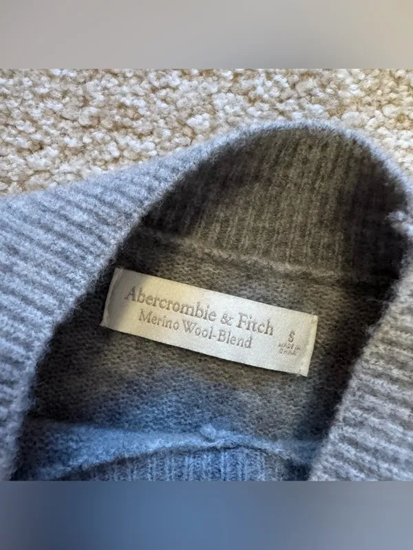 Abercrombie Sweater - Image 2