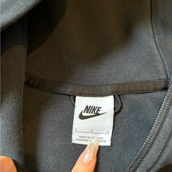 Nike Cropped Tech Hoodie - Image 5