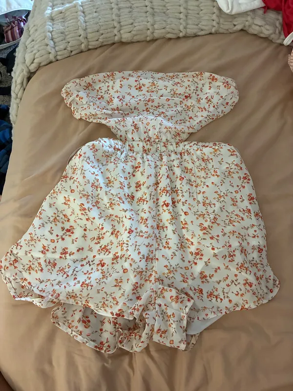 Princess Polly Orange and White Floral Romper - Image 2