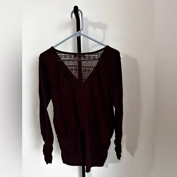 Motherhood maternity xl long sleeve top - Image 3