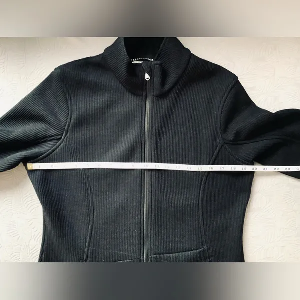 Ladies SPYDER athletic jacket 🕷️ - Image 5