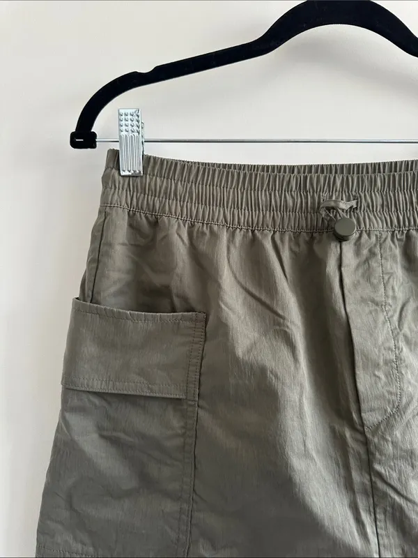 Zara army green cargo skort - Image 2