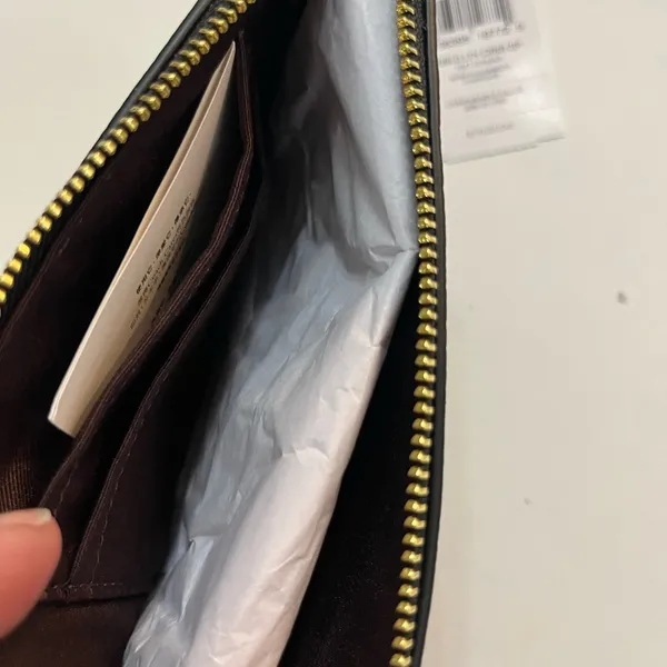 COACH pebbles‎ leather wristlet corner zip - Image 4