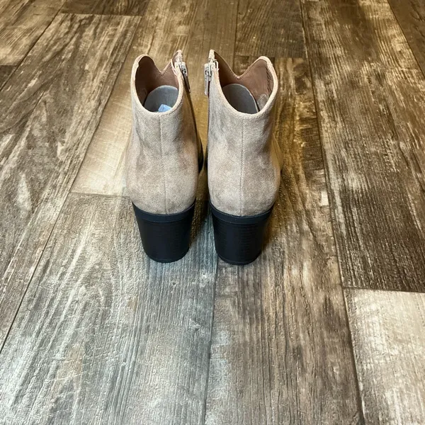 Sonoma Tan Ankle Boots Size 6.5 - Image 13
