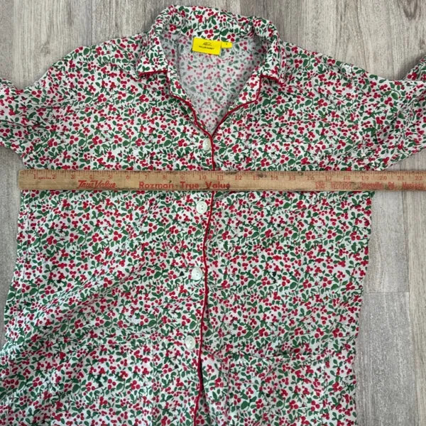Roller Rabbit Roberta Christmas Holly Berry Size Small Womens Pajamas Set - Image 12