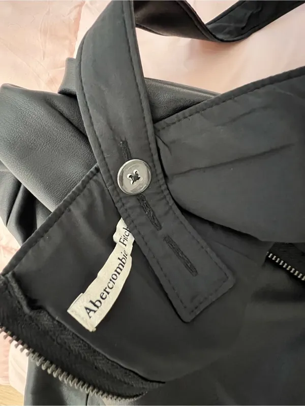 Abercrombie & Fitch Black Faux Leather Mini Dress Adjustable Goth Pinafore - Image 7