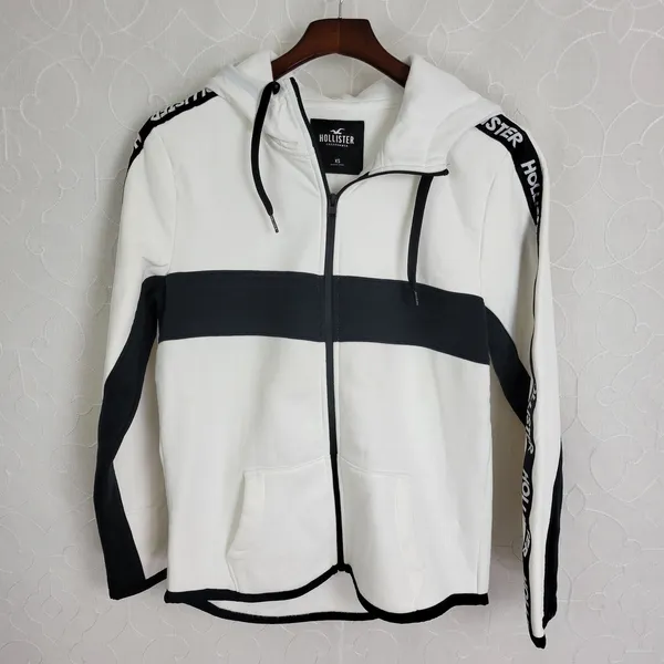 Hollister Full Zip‎ Hoodie Womens X-Small Black White Spell Out Sleeves Sporty - Image 10