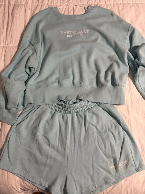 Old Navy Short outfit  - Image 3