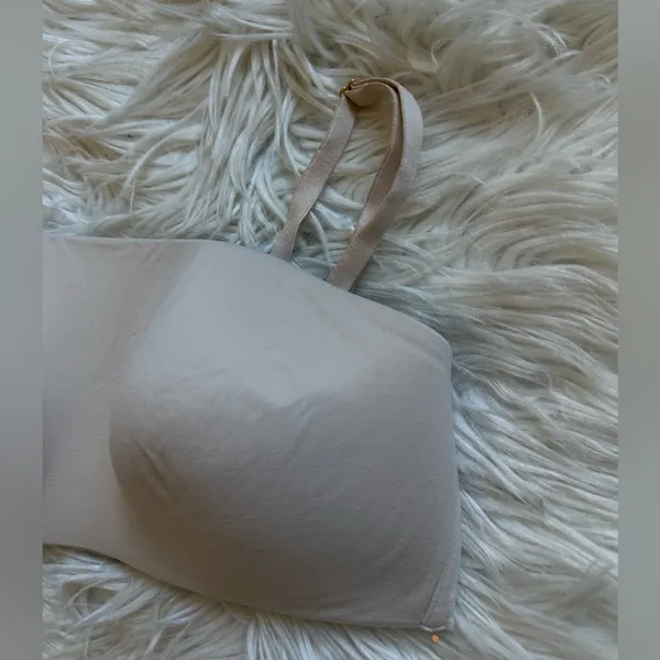 Victoria’s Secret wireless convertible bra - Image 2