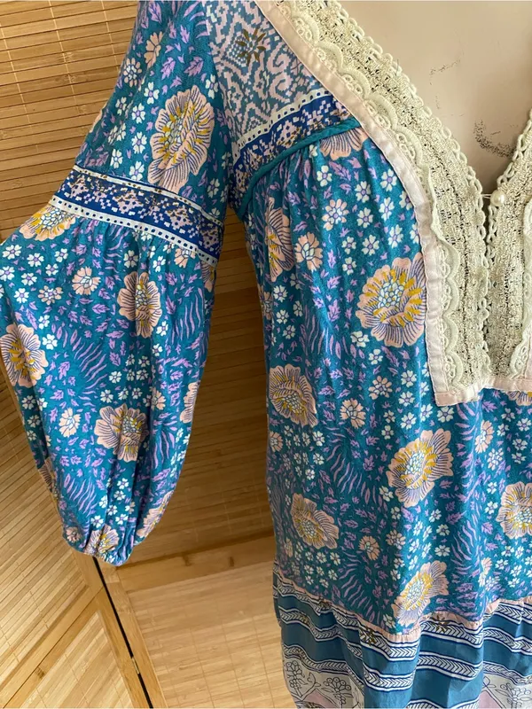 Free People boho Blue Purple Floral Tunic Lace trim Boho Cute 3/4 sleeve medium - Image 2