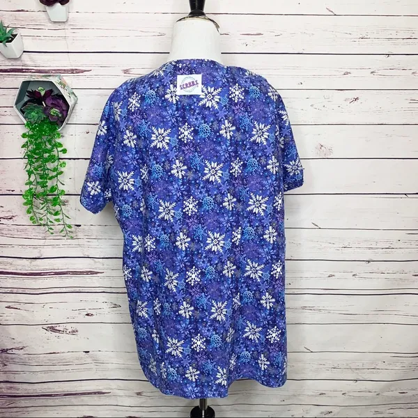 Scrubstar Blue Winter Snowflakes Medical Scrubs Set Size Medium Scrub Top & Pants - Image 8