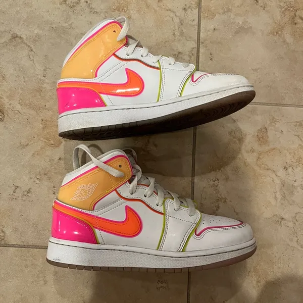 Jordan Air 1 Mid Edge Glow GS - Image 6