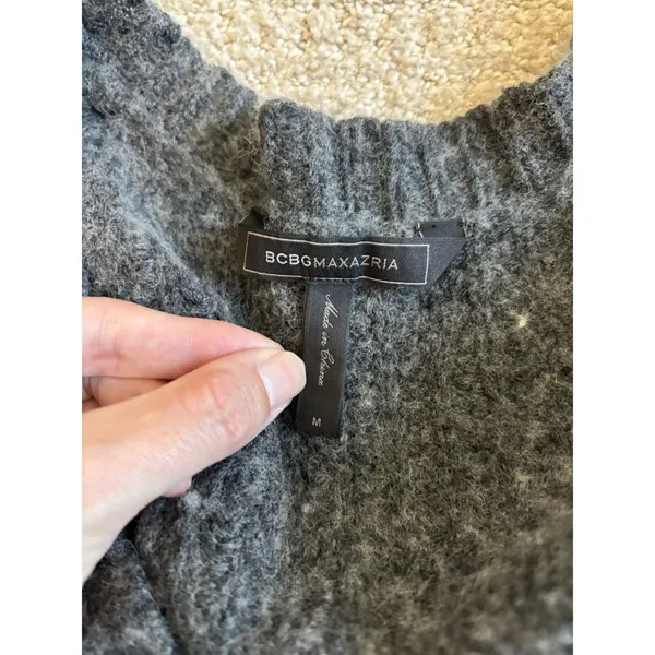 BCBGMAXAZRIA Grey Ribbed Knit V-Neck Sweater‎ Dress High-Low Hem - Size Medium - Image 3