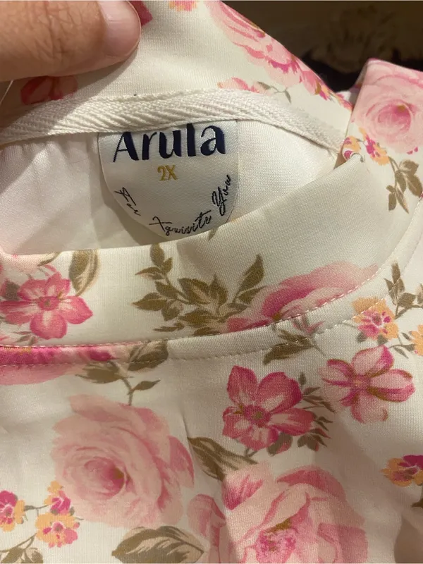 Arula Super Soft Floral Crop Sweatshirt NWT 2X Pink - Image 2