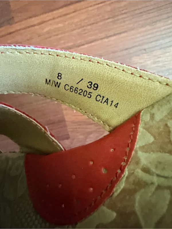 boc Red Pink Cork Wedge Slide Sandals Size 8 - Image 4
