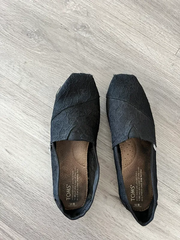 Toms Shoes - Image 2
