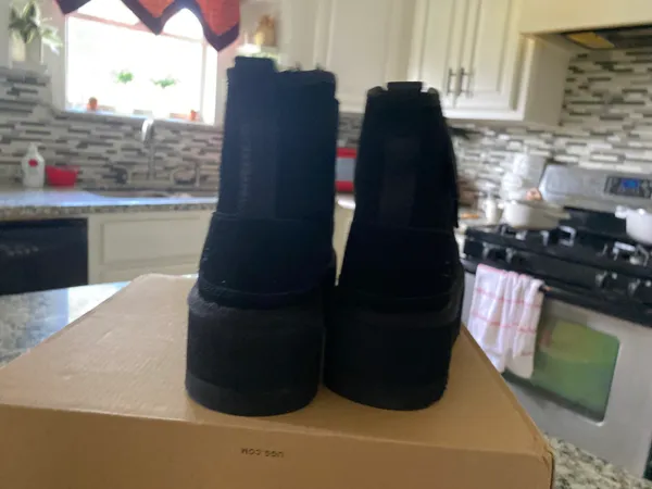 Ugg Boots Black - Image 5