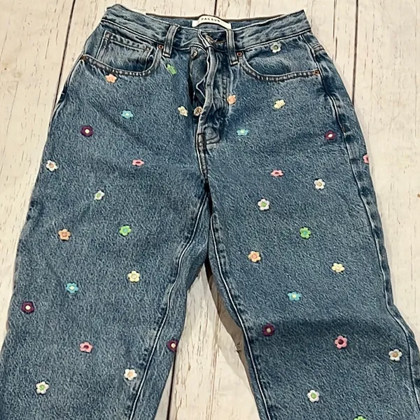 Pacsun blue floral high waisted jeans - Image 2