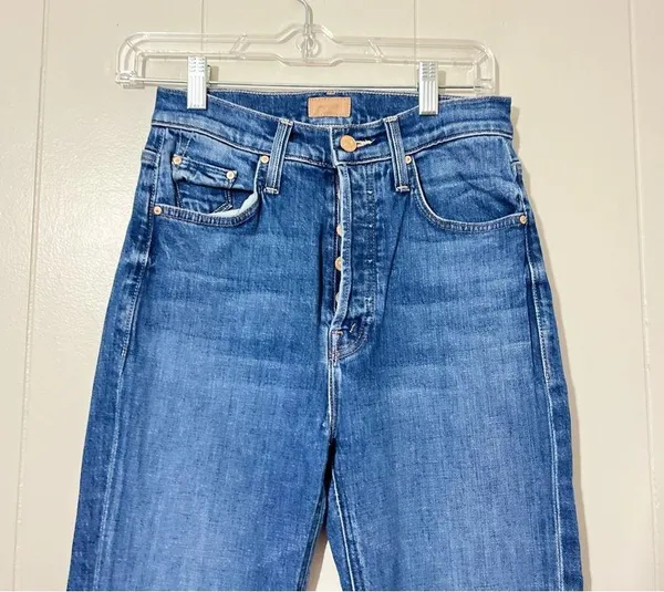 MOTHER The Tripper Ankle Fray Jeans in Nature Touch Base Blue Size 25 - Image 4
