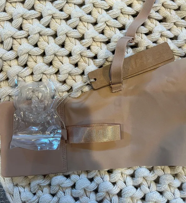SKIMS Deep Plunge Shapewear - Image 3