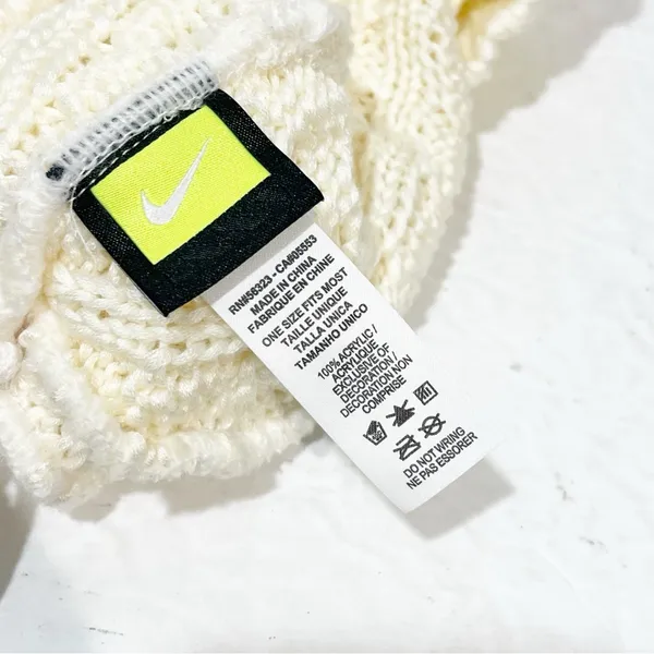 Nike‎ Sportswear Cream Cable Knit Cuffed Beanie Hat Removable Pom - Image 4