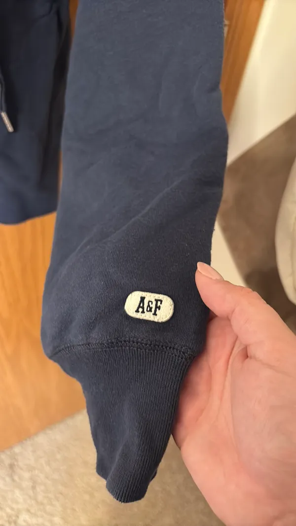 Abercrombie Sweatshirt - Image 5