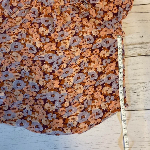 Madewell Smocked Mockneck Top in Floral Breeze Size Medium - Image 5