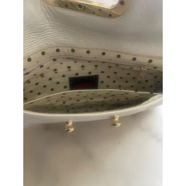 Hobo Vintage White Patent Leather Retro Style Handbag - Image 8