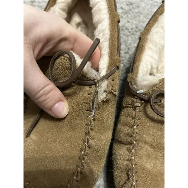 Women's UGG DAKOTA Suede Moccasin Slippers Size 6 1107949‎ CHESTNUT - Image 3