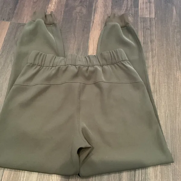 Lululemon On the Fly Jogger Olive Green Luxtreme Drawstring Pants Size 4 Active - Image 4