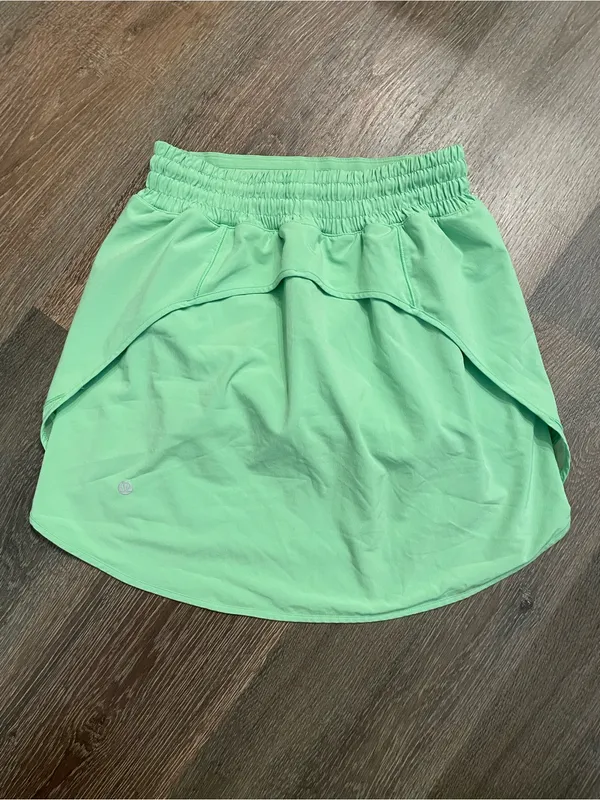 lululemon athletica Hotty Hot High-Rise Skirt Green Athletic Skort Size 4 - Image 3
