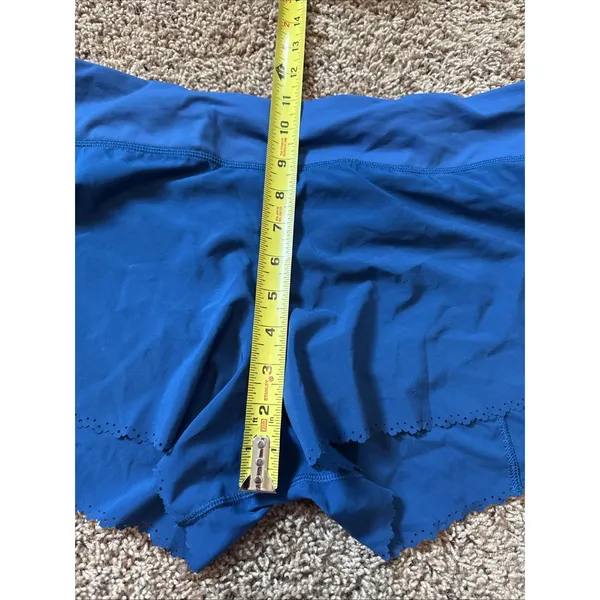 Lululemon Fast As Light Short Blue Size 10 - Image 6