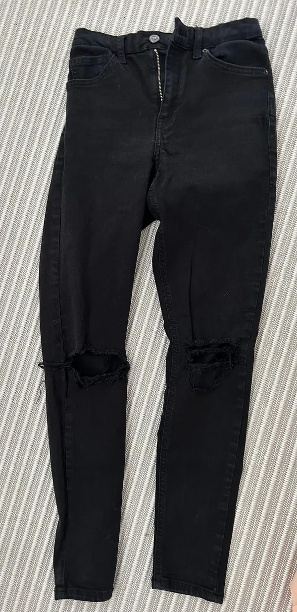 Topshop Black Ripped Skinny Jeans - Image 3