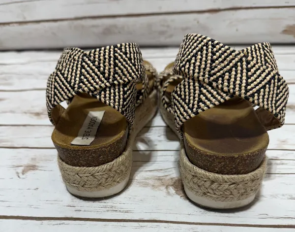 Steve Madden Sandals - Image 3
