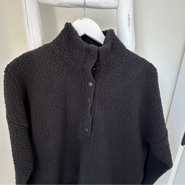 Aerie Black Teddy Pullover Jacket Size Small - Image 6