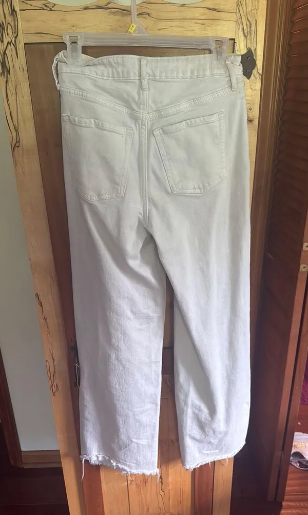 Old navy sky hi wide Leg jeans - Image 2