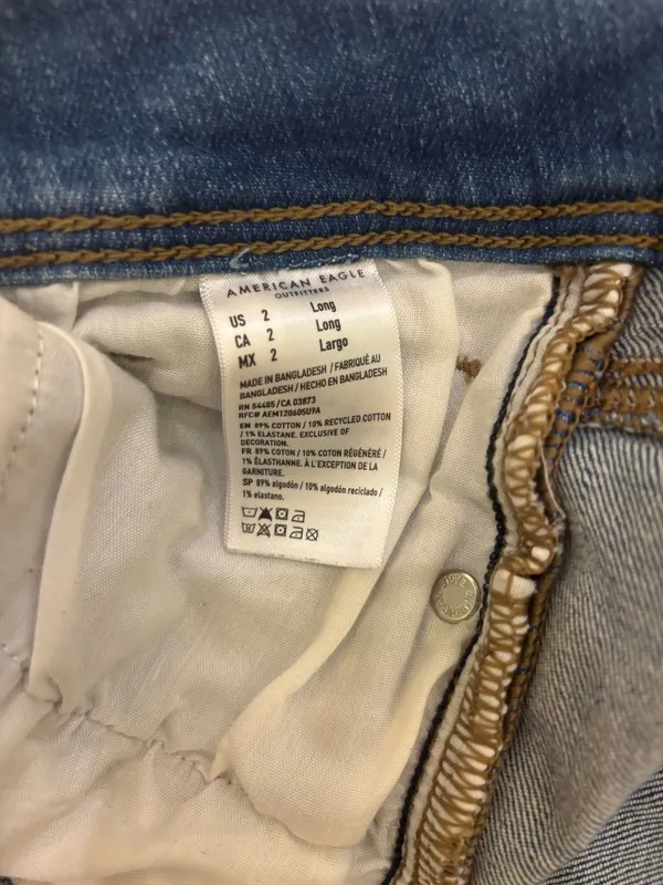 American Eagle Jeans - Image 4