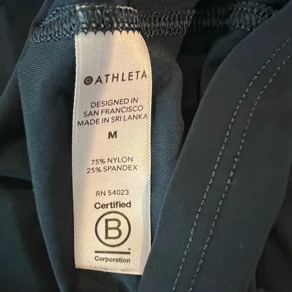 Athleta green fitness tank top size medium. - Image 5