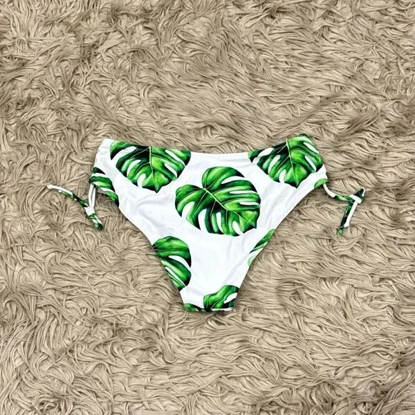 NWT cupshe swim suit bottoms size large - Image 4