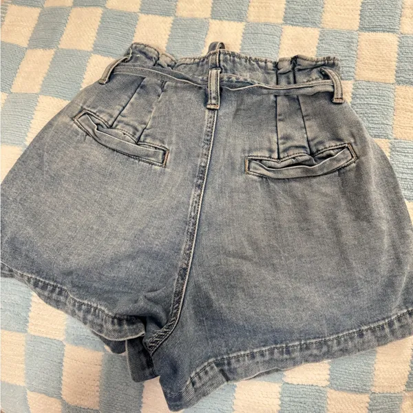 American Eagle Paper bag shorts - Image 2