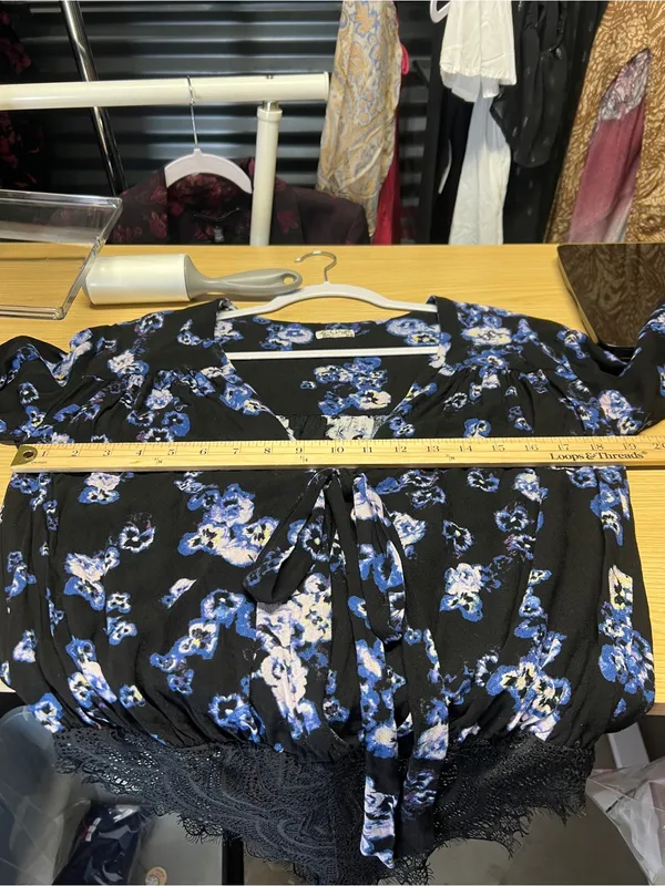 Free People‎ Black and Blue Floral Tie-Front Bodysuit - Image 14