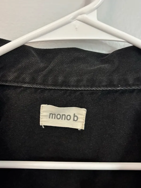 Black Cropped Jean Jacket Size M - Image 4