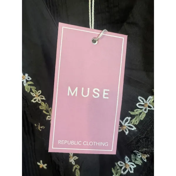 Muse Republic Clothing Black Embroidered Ruffle Blouse Size L NWT - Image 3