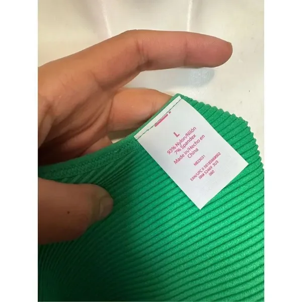 Green tank top - Image 4