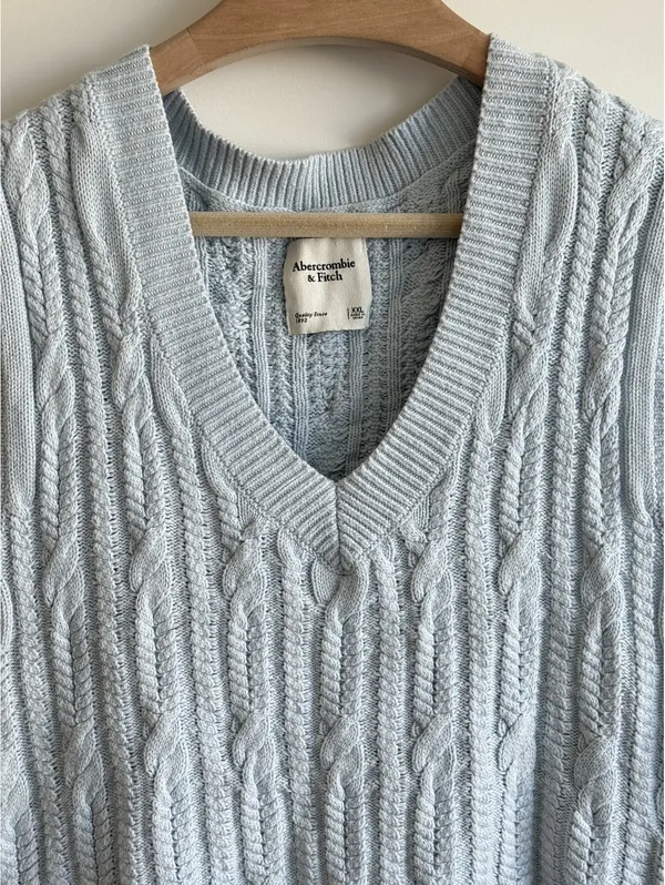 Abercrombie Fitch Cable Knit Sweater Vest Light Blue Women’s XXL - Image 3